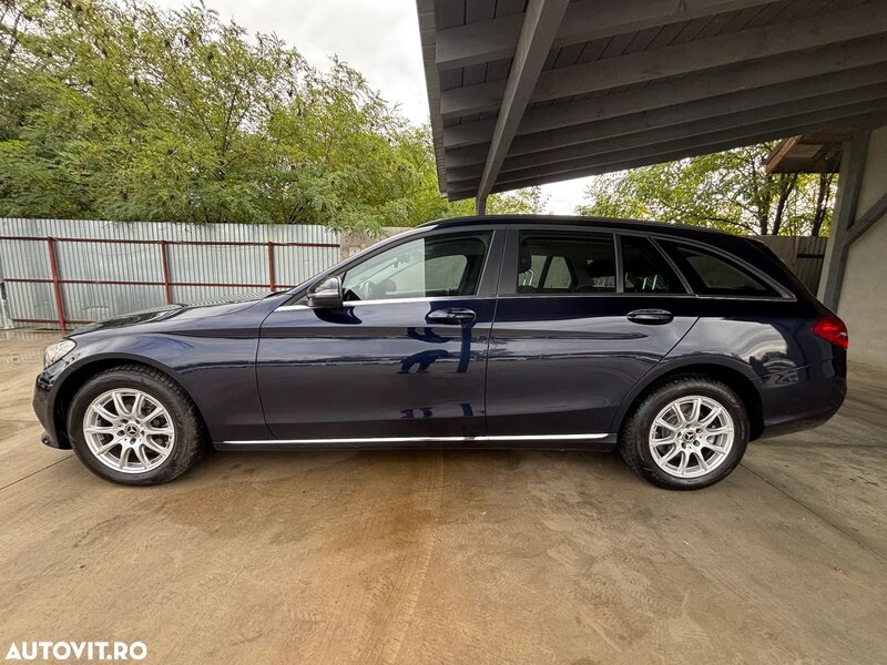 Mercedes-Benz C 220