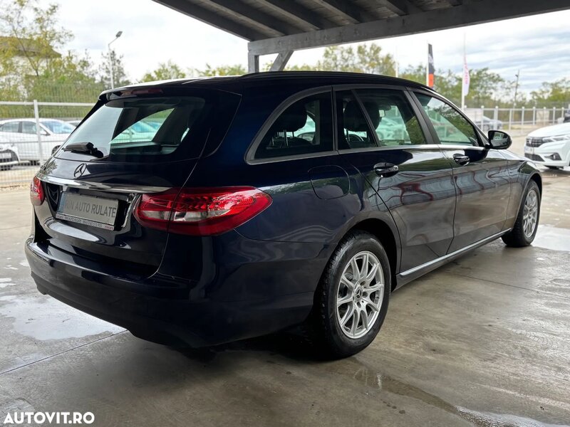 Mercedes-Benz C 220