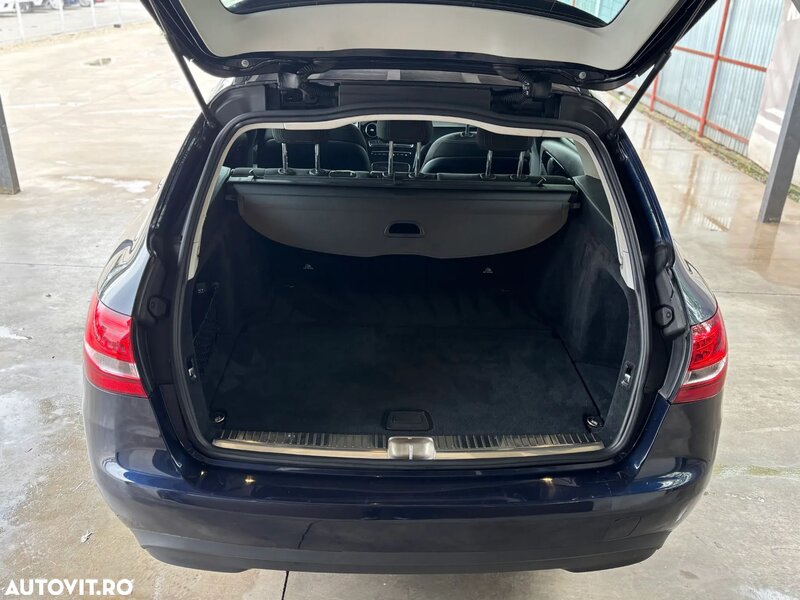 Mercedes-Benz C 220